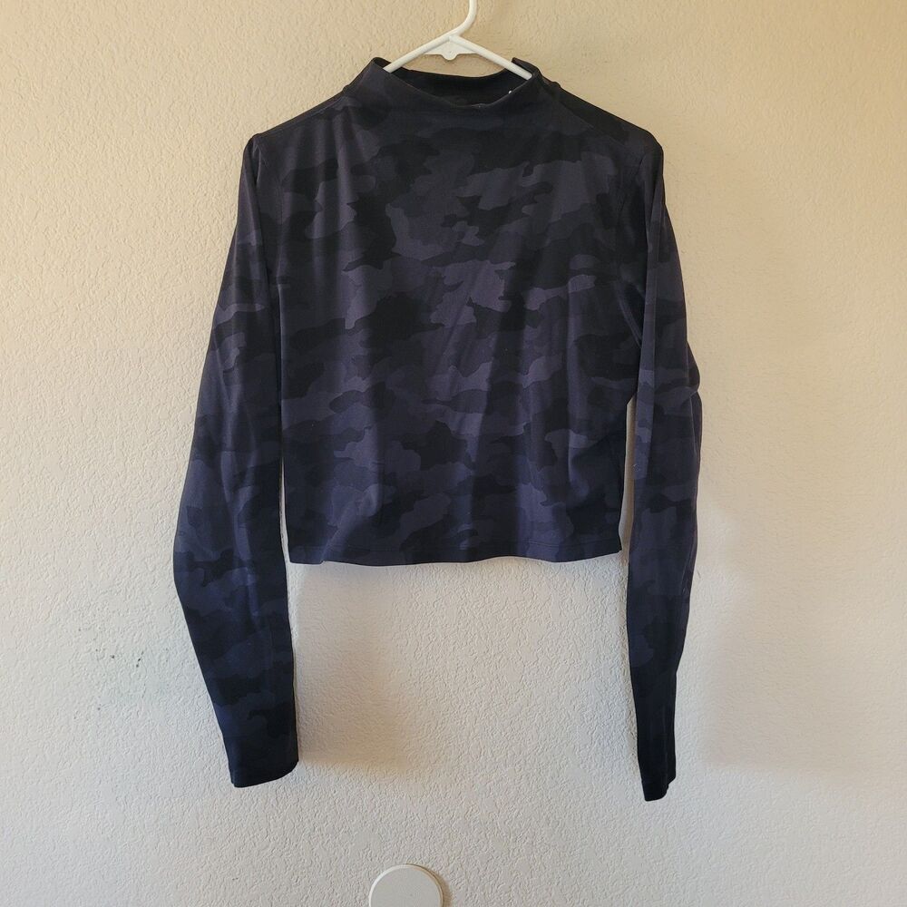 Lululemon Shirt Womens 10 Black Camo Long Sleeve Cropped Mock Neck Yoga Top